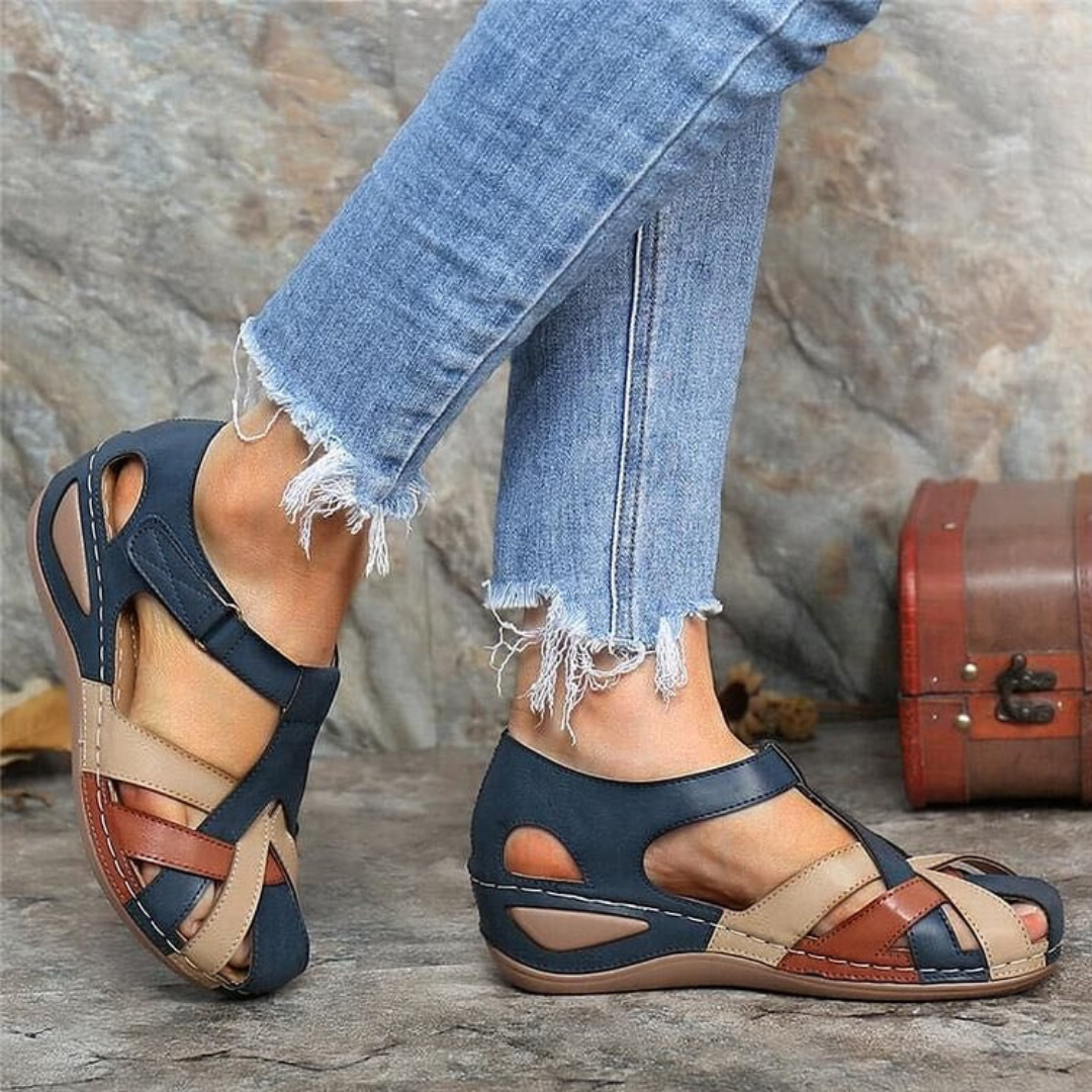 CECILE / ORTHOPAEDIC LIFT SANDALS