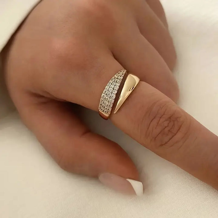 CHERYL / ELEGANT RING NECKLACE